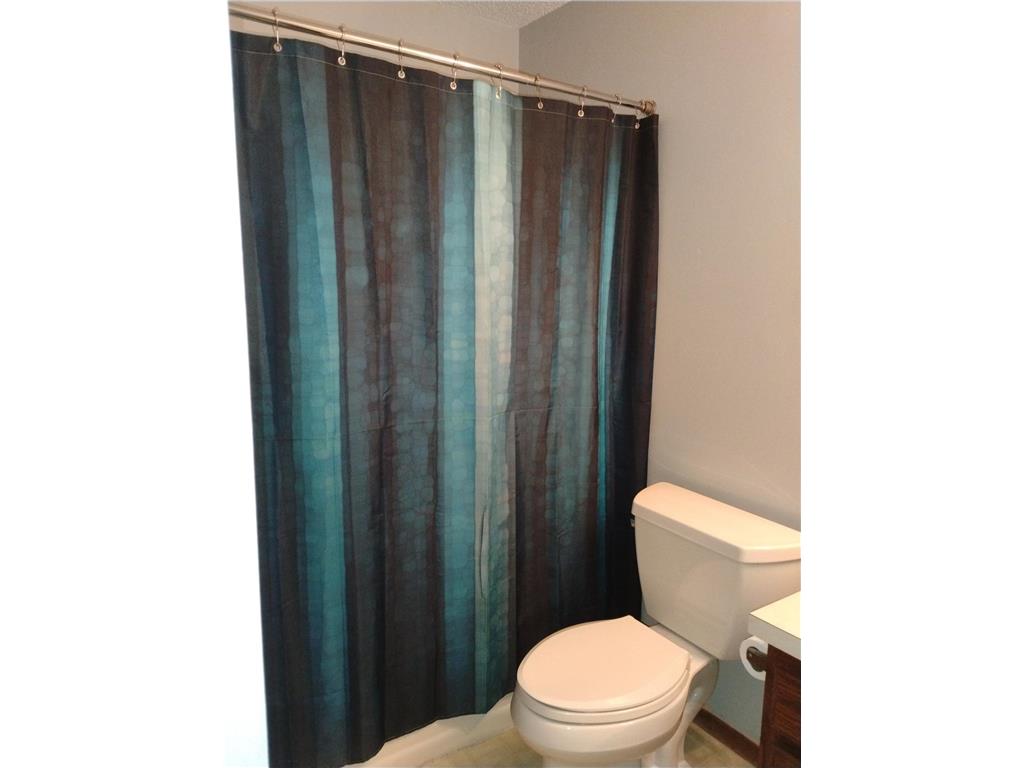 1027 Pond View Court Vadnais Heights MN 55127 7035572 image15