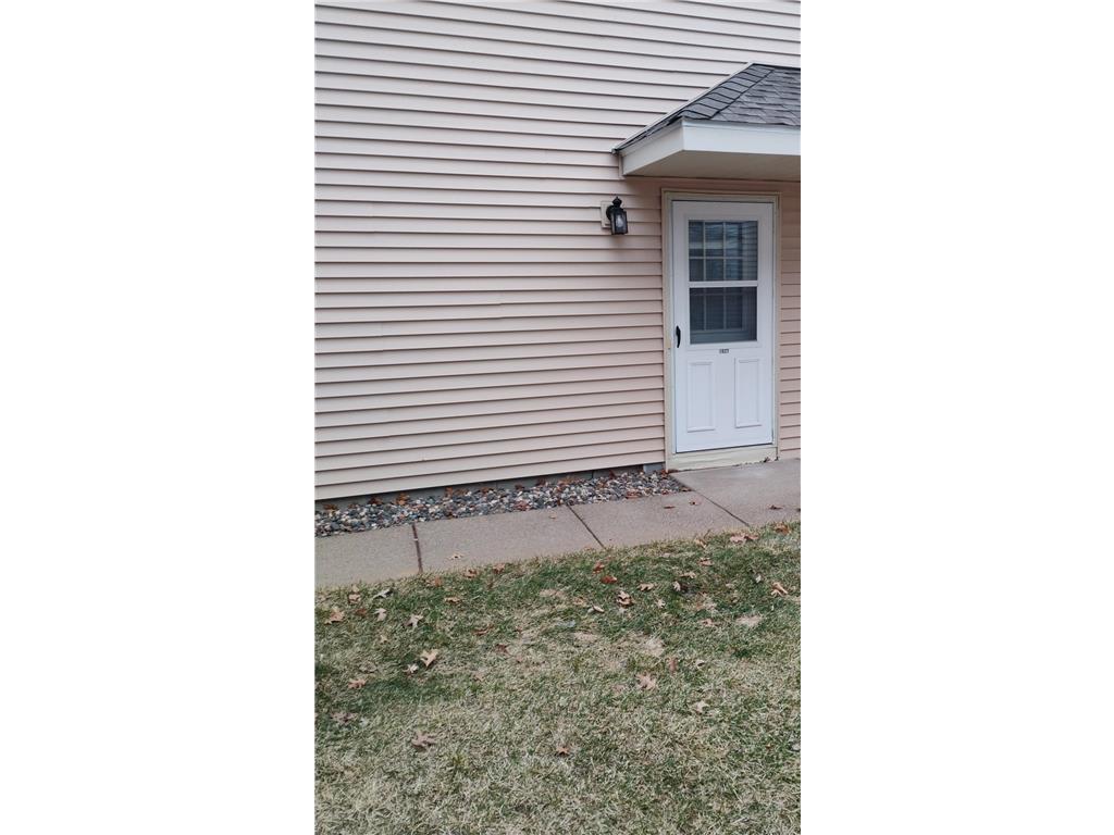 1027 Pond View Court Vadnais Heights MN 55127 7035572 image4