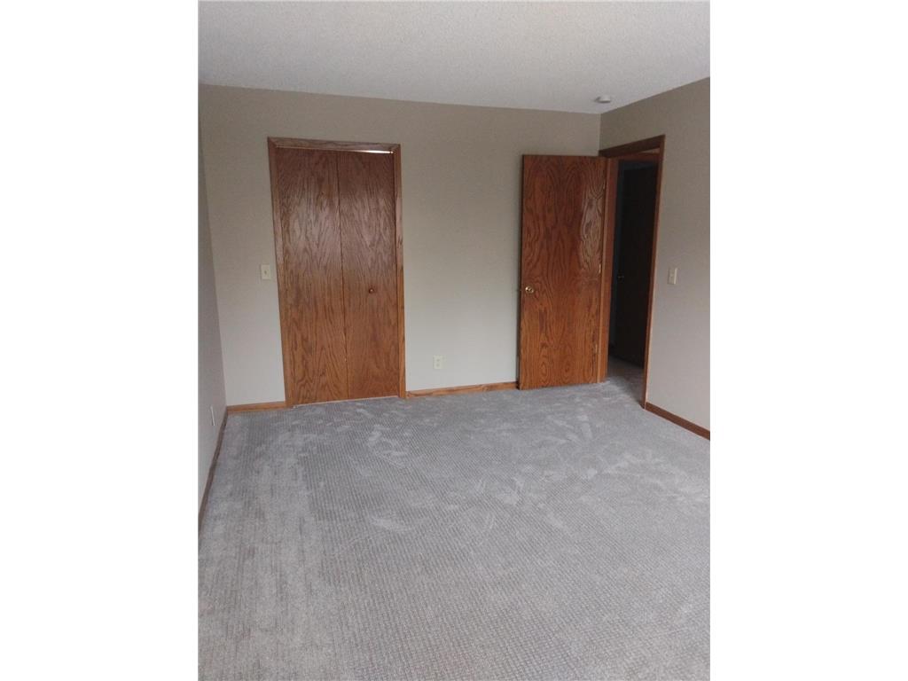 1027 Pond View Court Vadnais Heights MN 55127 7035572 image9
