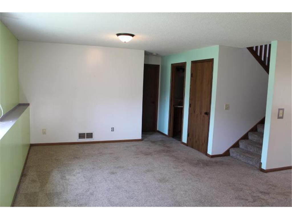 1027 Taft Street S Cambridge MN 55008 6731088 image18