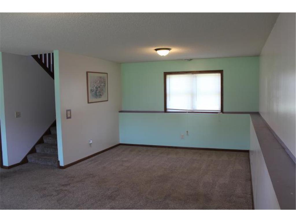 1027 Taft Street S Cambridge MN 55008 6731088 image19