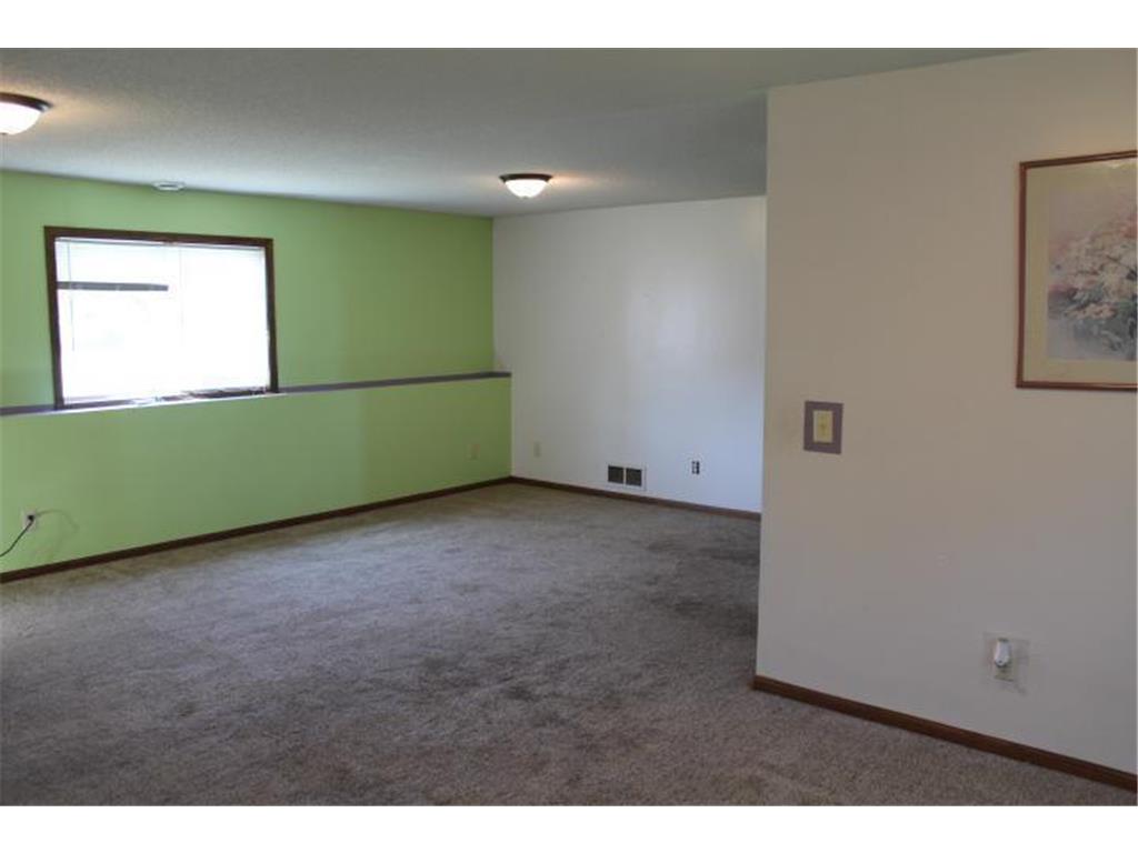 1027 Taft Street S Cambridge MN 55008 6731088 image20