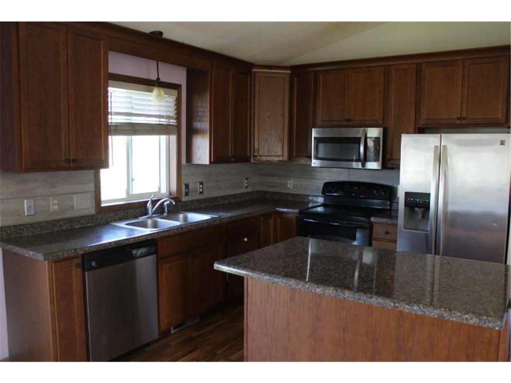 1027 Taft Street S Cambridge MN 55008 6731088 image8