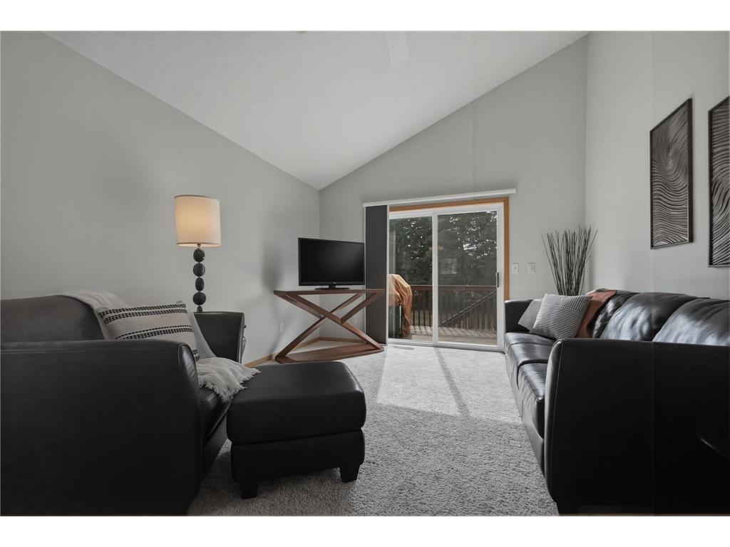 10272 Country Club Curve Woodbury MN 55129 7048124 image19
