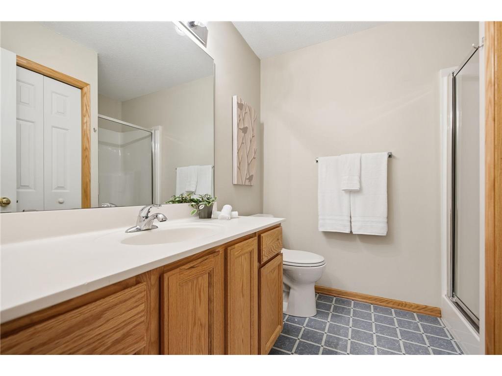 10272 Country Club Curve Woodbury MN 55129 7048124 image32