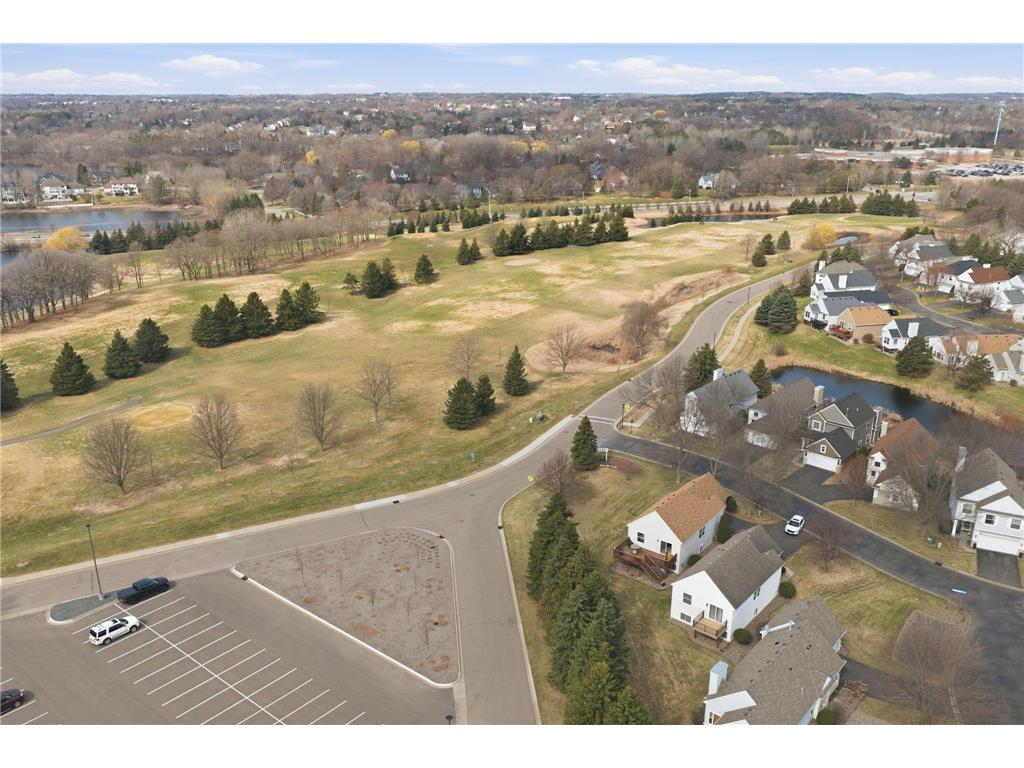 10272 Country Club Curve Woodbury MN 55129 7048124 image48