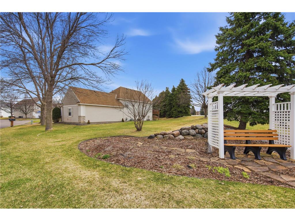 10272 Country Club Curve Woodbury MN 55129 7048124 image59