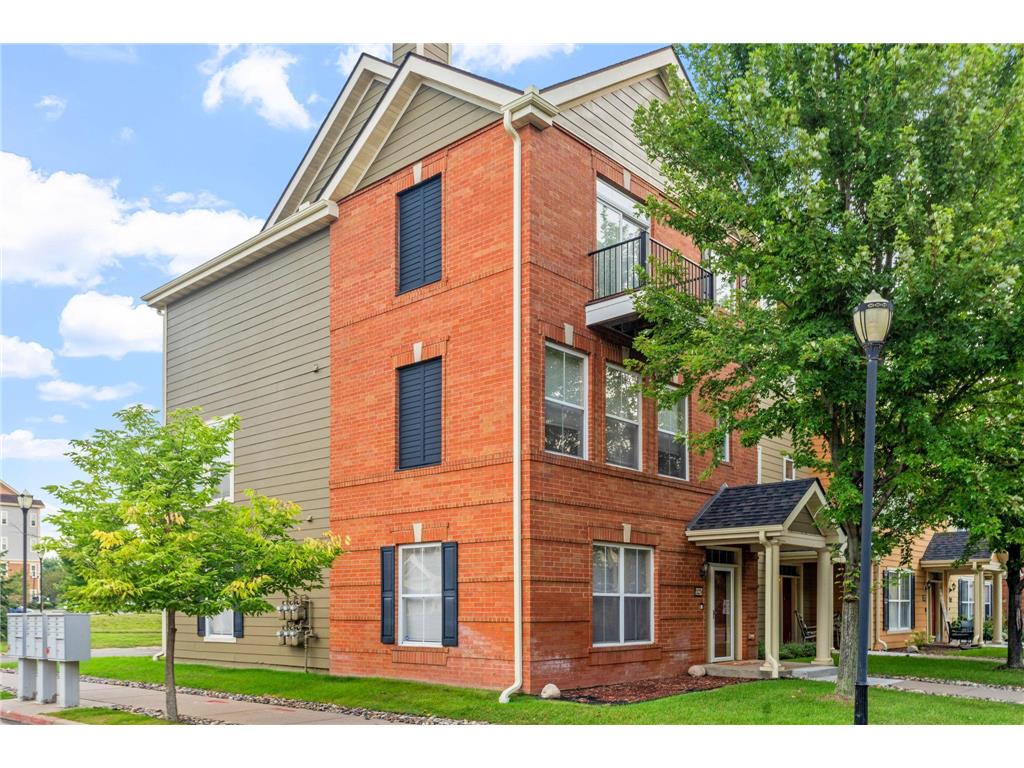 10278 Bleeker Street Woodbury MN 55129 6586370 image1