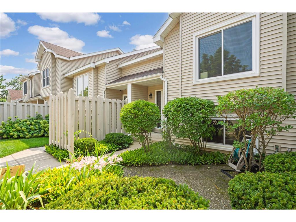 10279 Arrowwood Drive Eden Prairie MN 55347 6417231 image1