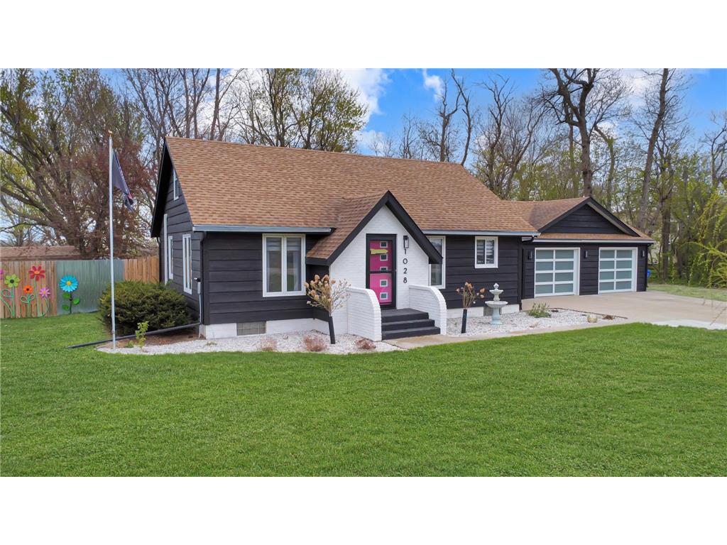 1028 S Tyler Street Tyler MN 56178 7067444 image1