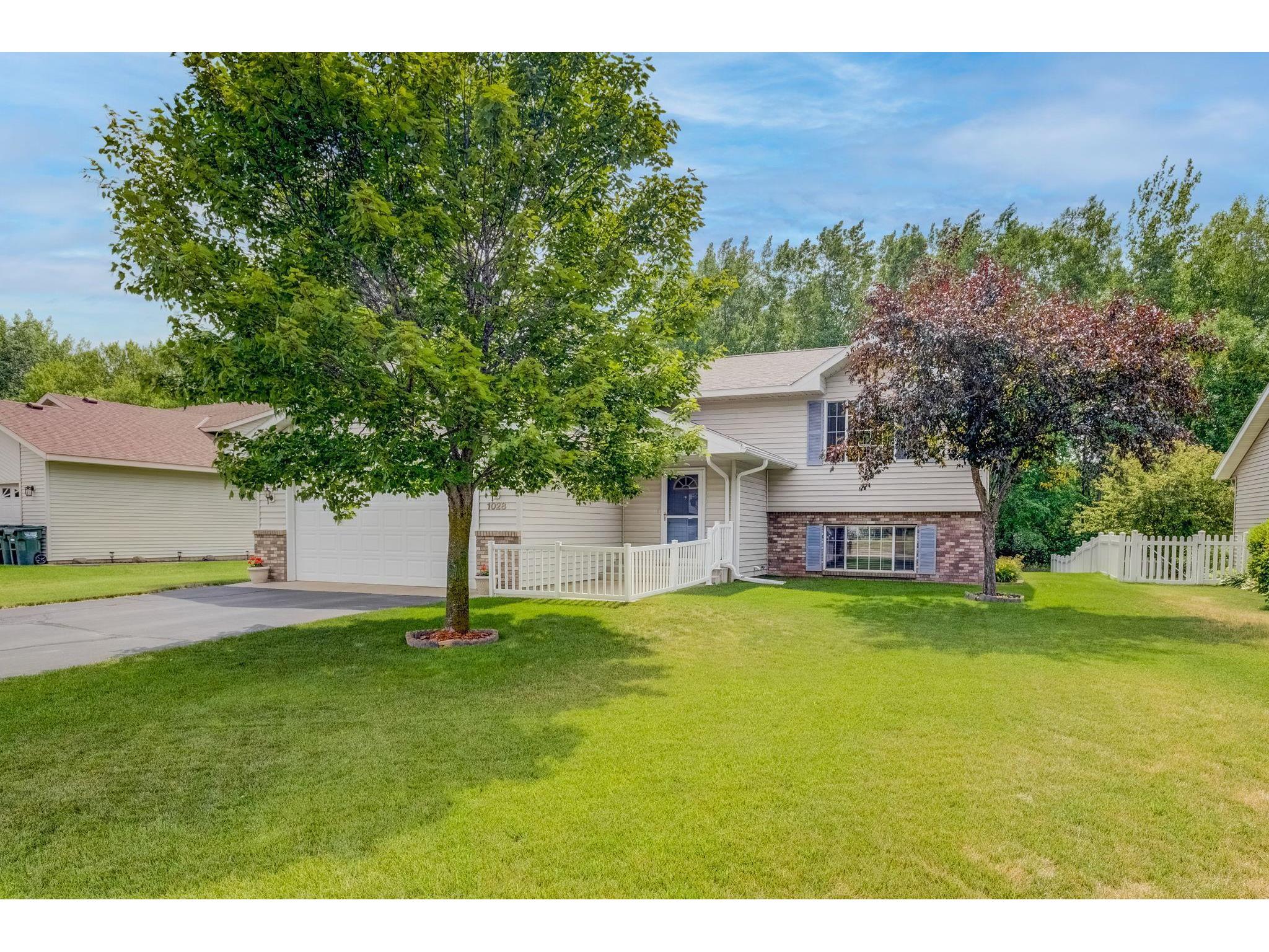 1028 Sunwood Park Lane, Waite Park, MN, 56387 MLS 6015886 Edina Realty