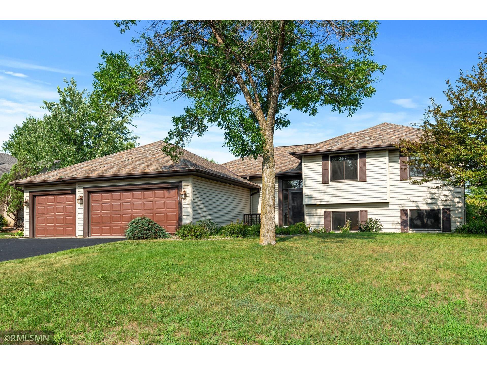 1029 Bluff Trail, Chaska, MN, 55318 MLS 6074583 Edina Realty