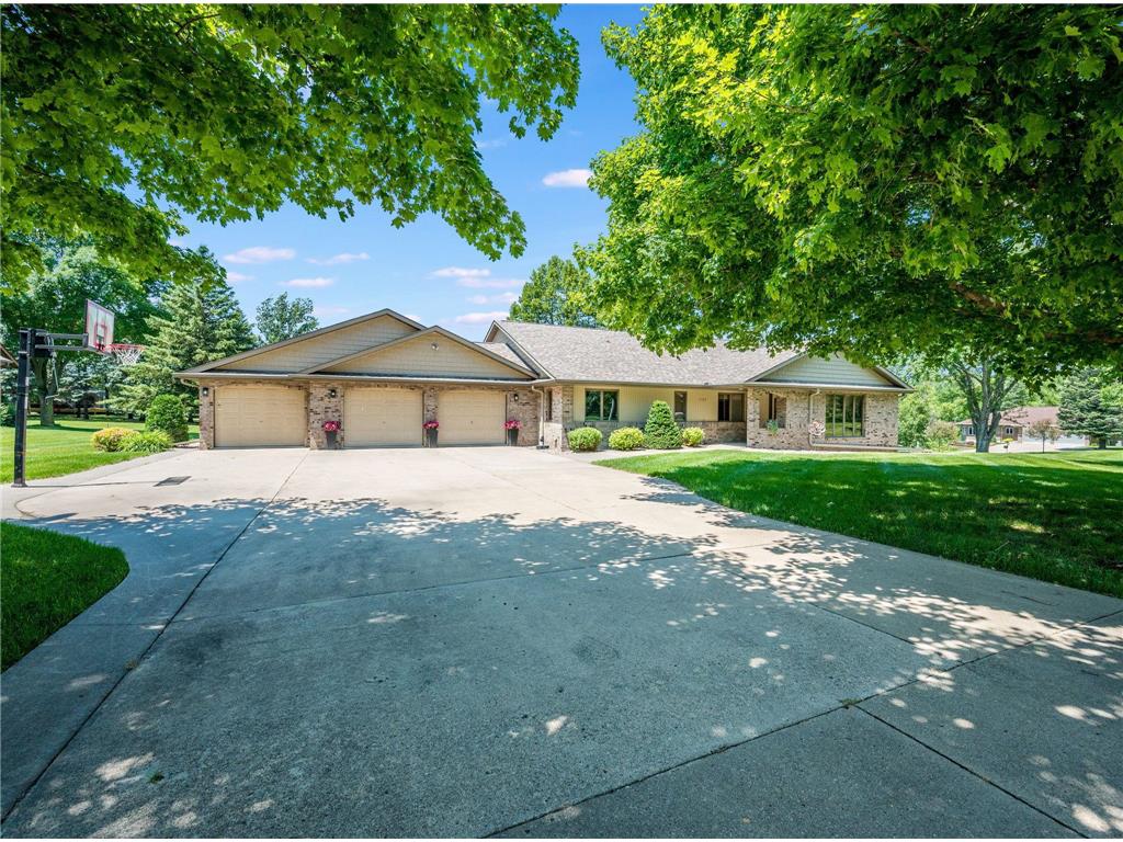 1029 Highland Drive Blue Earth MN 56013 6557412 image1