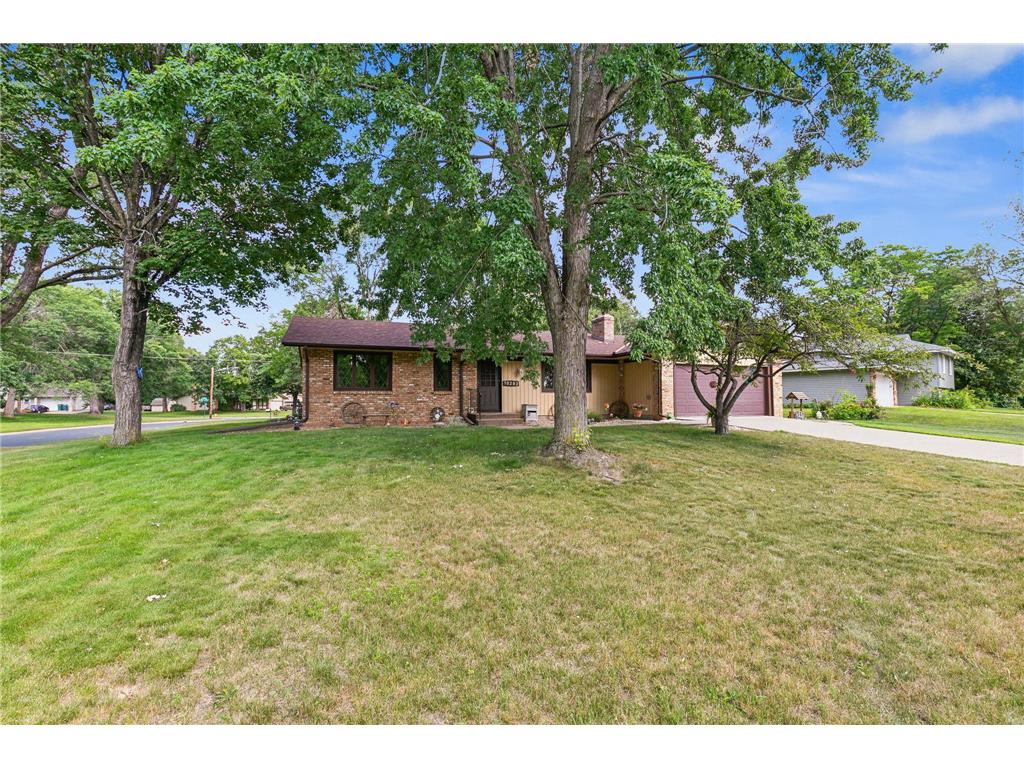 10293 Crocus Street NW Coon Rapids MN 55433 6572748 image1