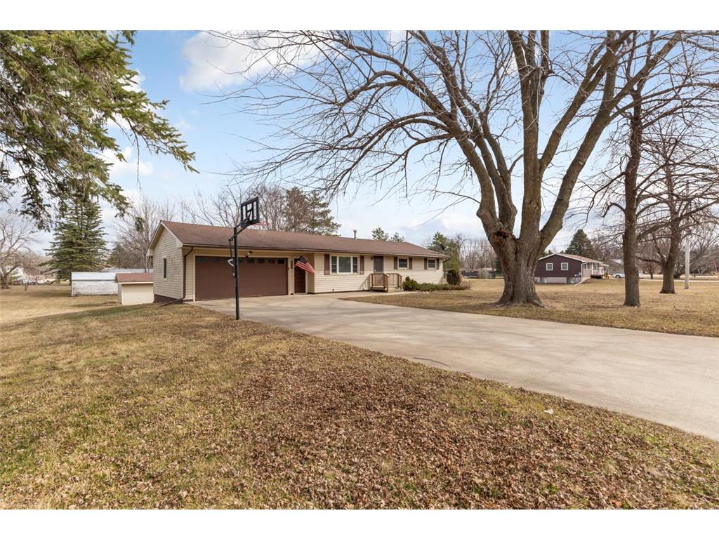 103 2nd Avenue SW Geneva MN 56035 6496190 image1
