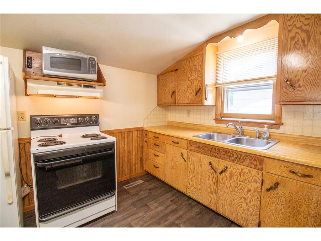 103 3rd Street NE Barnesville MN 56514 6732663 image22