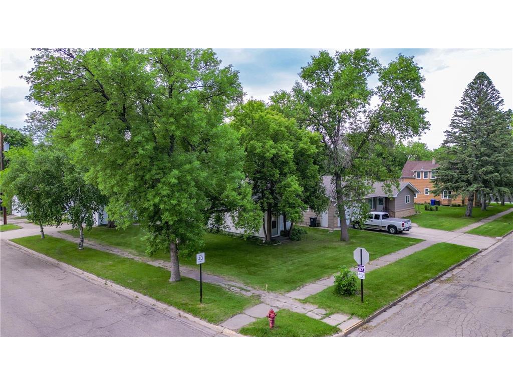 103 3rd Street NE Barnesville MN 56514 6732663 image32