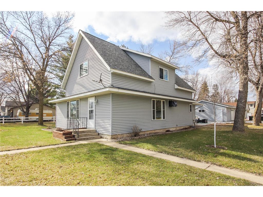 103 4th Street SW Melrose MN 56352 6360282 image1