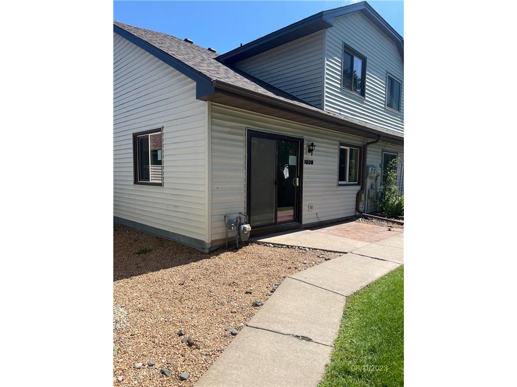 103 6th Street NW #B Elk River MN 55330 6425202 image1
