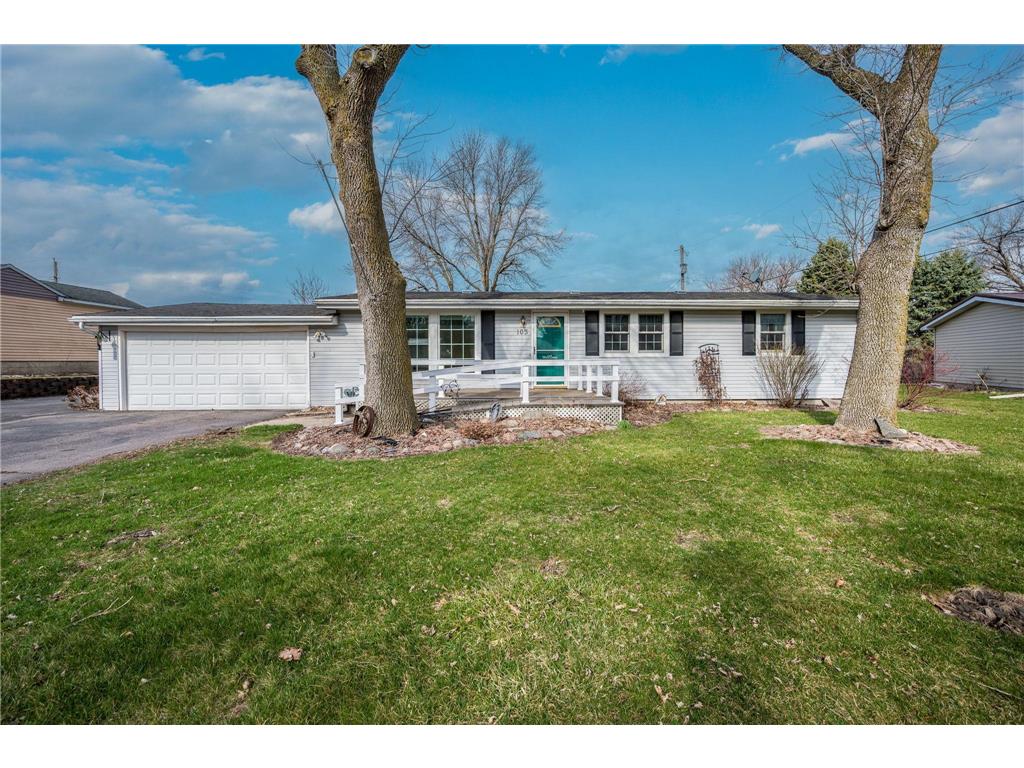 103 7th Street N Swea City IA 50590 7051919 image1