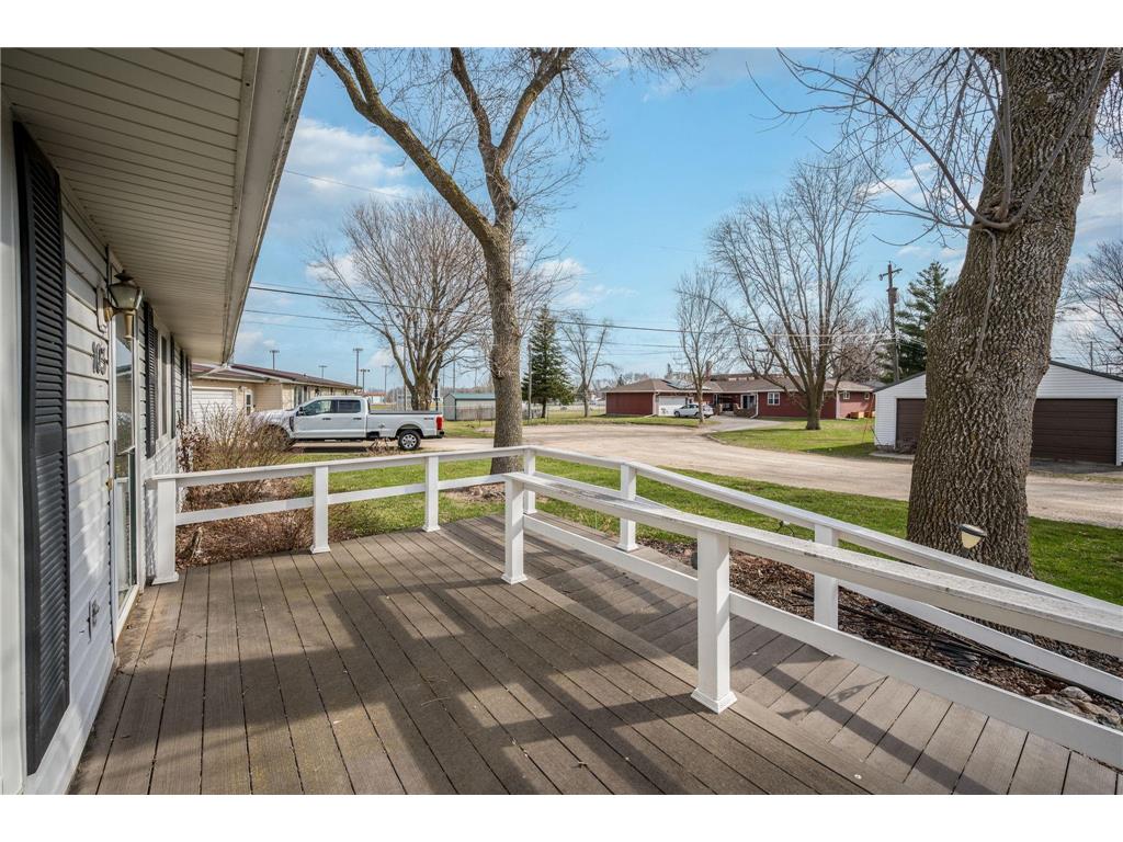 103 7th Street N Swea City IA 50590 7051919 image4