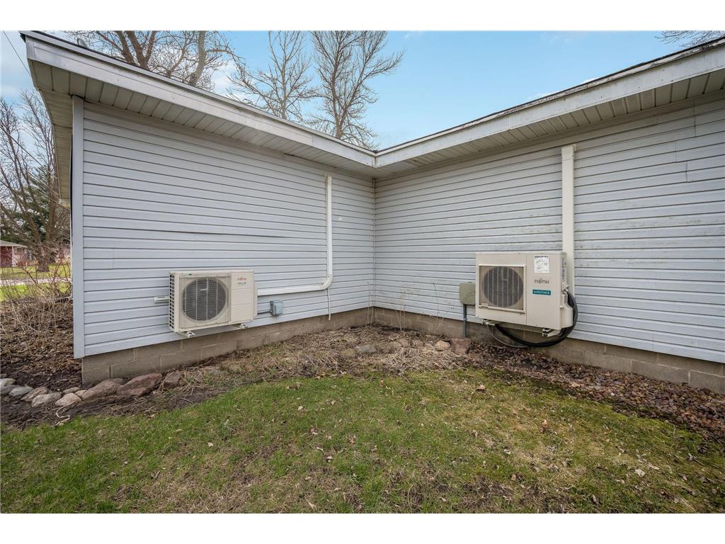 103 7th Street N Swea City IA 50590 7051919 image9