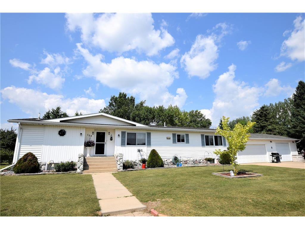 103 8th Street SW Roseau MN 56751 6396205 image1
