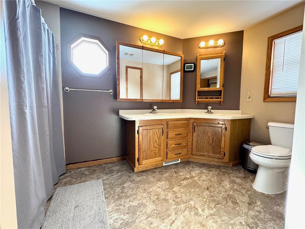 103 8th Street SW Roseau MN 56751 7034071 image12
