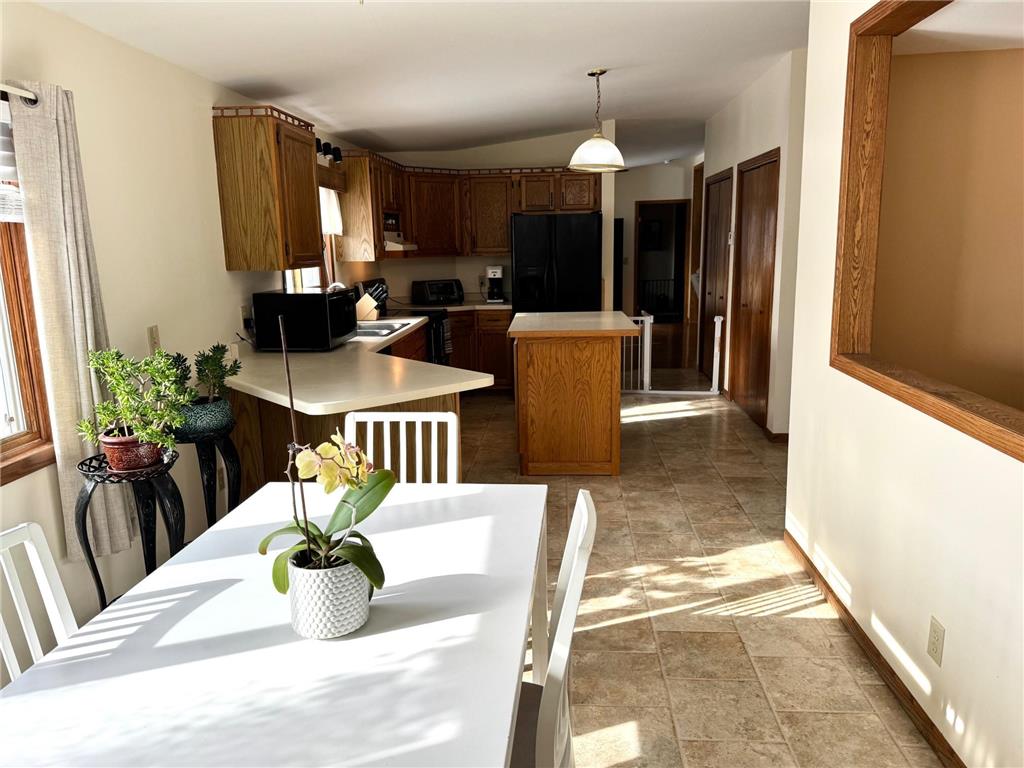 103 8th Street SW Roseau MN 56751 7034071 image3