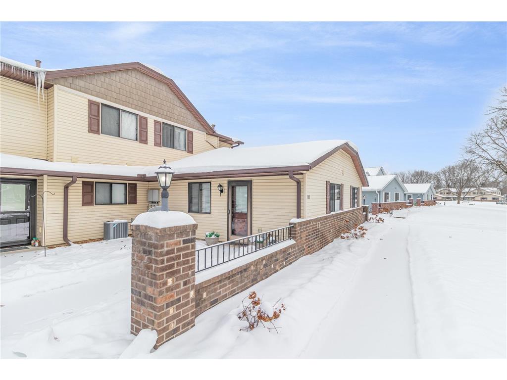 103 96th Lane NE Blaine MN 55434 6824118 image1