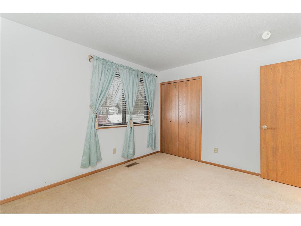 103 96th Lane NE Blaine MN 55434 6824118 image16