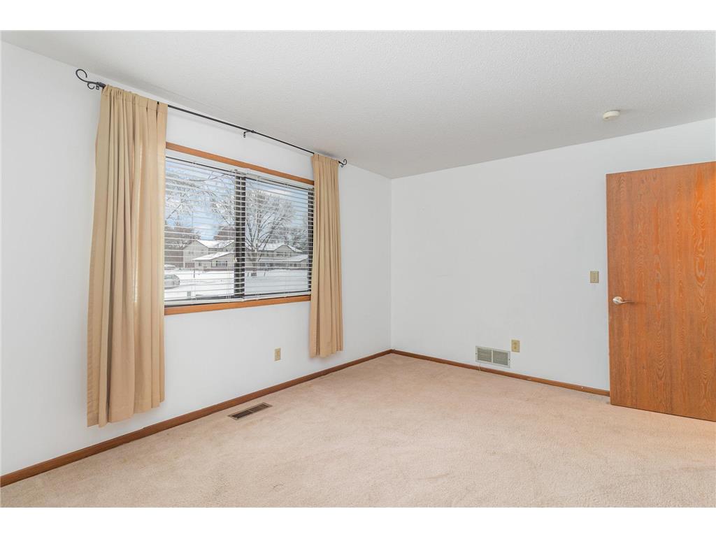 103 96th Lane NE Blaine MN 55434 6824118 image19