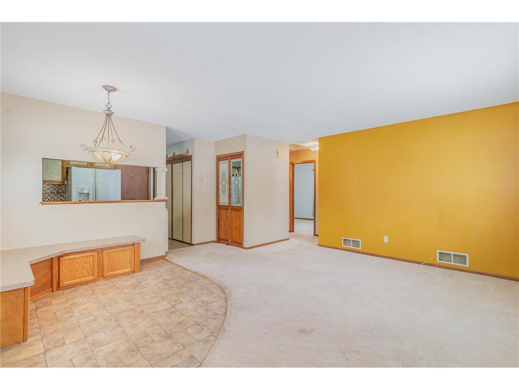 103 96th Lane NE Blaine MN 55434 6824118 image8