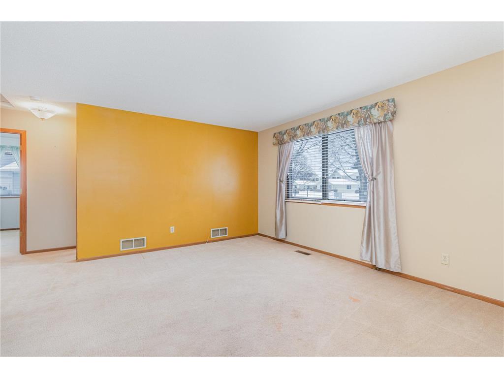 103 96th Lane NE Blaine MN 55434 6824118 image9