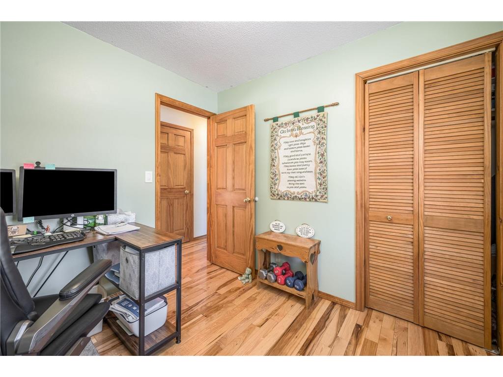 103 E Interlaken Road Fairmont MN 56031 7037404 image12