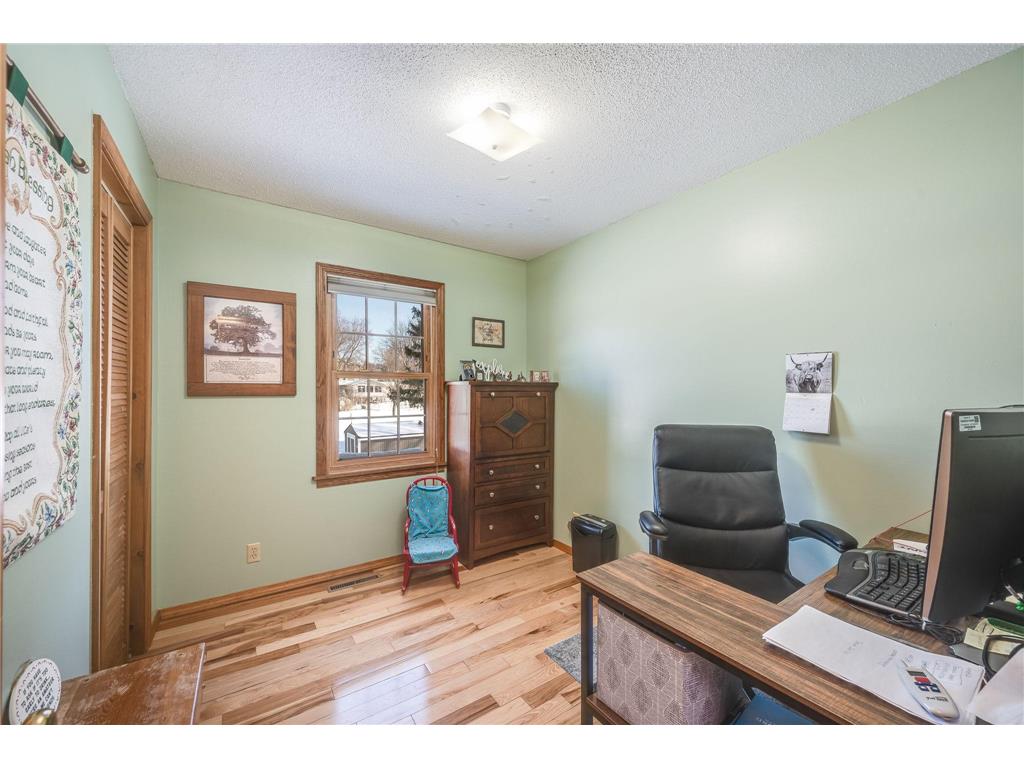 103 E Interlaken Road Fairmont MN 56031 7037404 image13