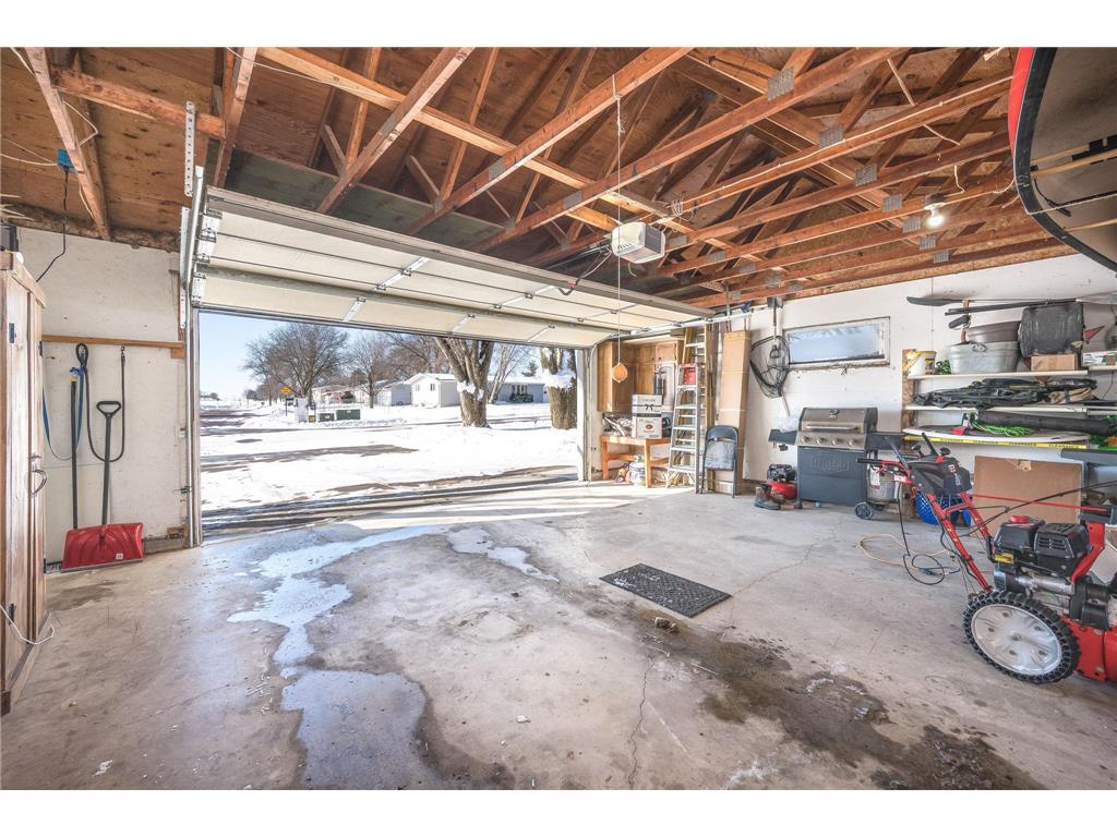 103 E Interlaken Road Fairmont MN 56031 7037404 image28