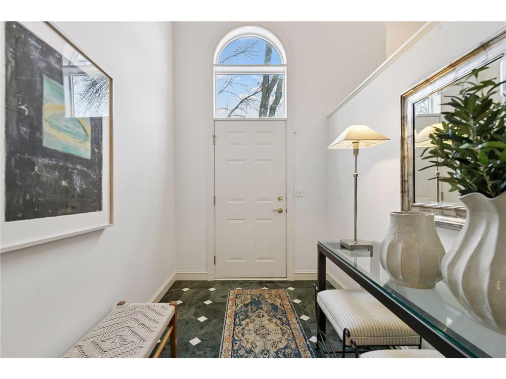 103 Edgewood Court Wayzata MN 55391 6826234 image4