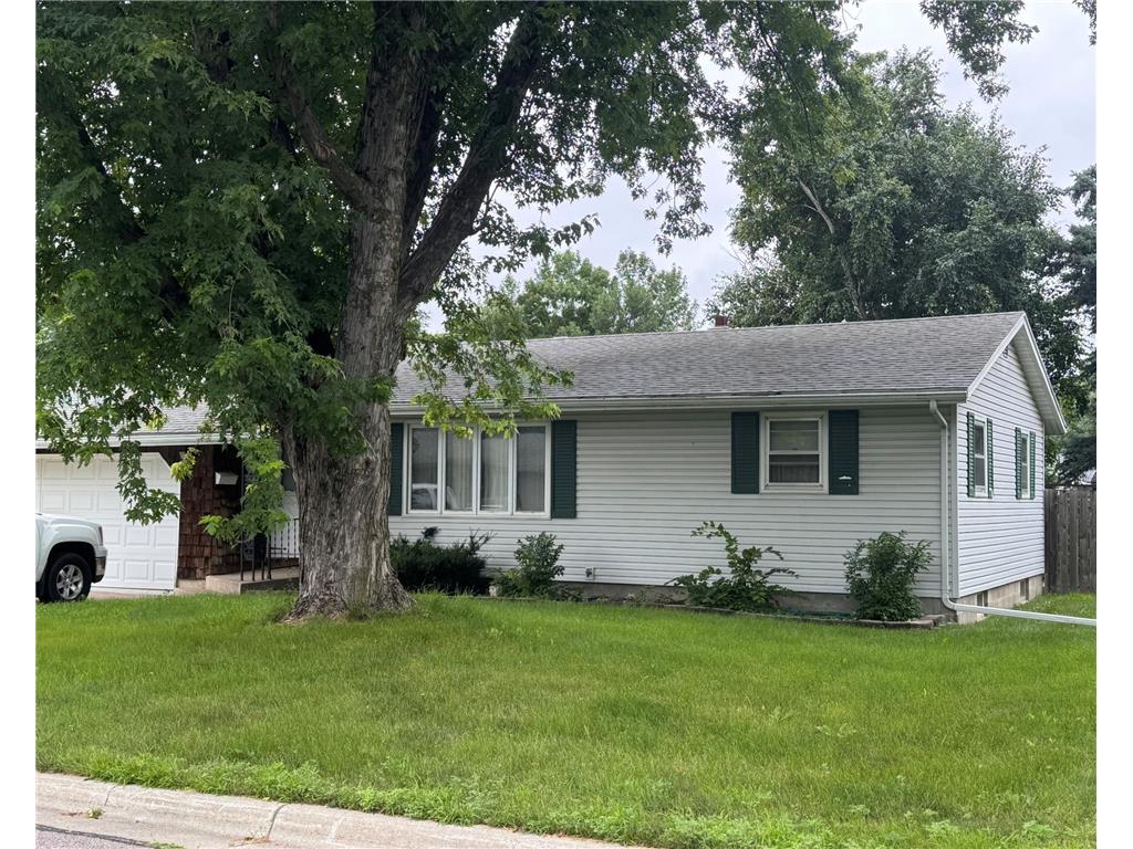 103 Fremont Street Marshall MN 56258 6757626 image1