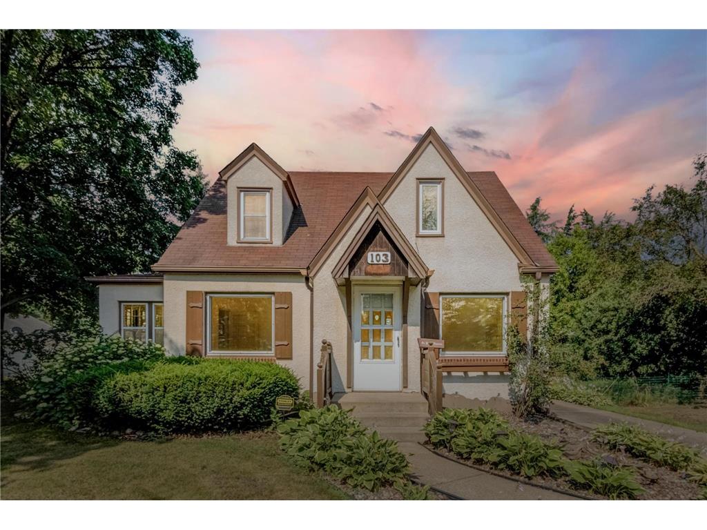 103 Kenwood Drive E, Maplewood, MN 55117 MLS 6239091 Edina Realty
