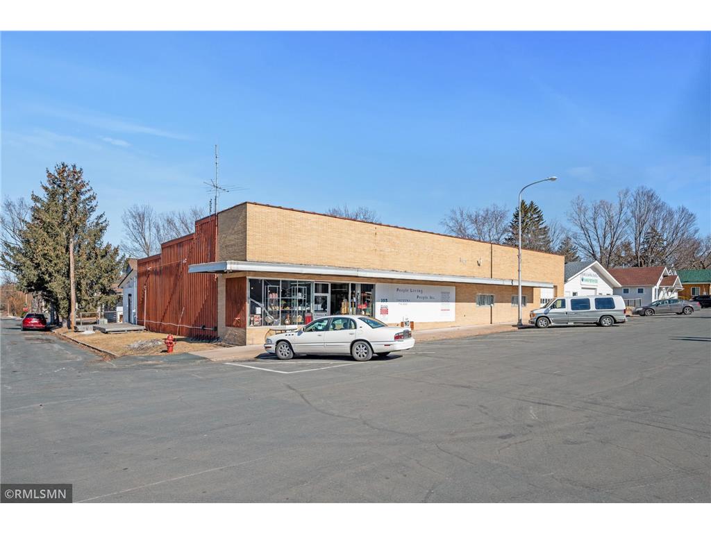 103 Main Street E Dresser WI 54009 6679416 image1