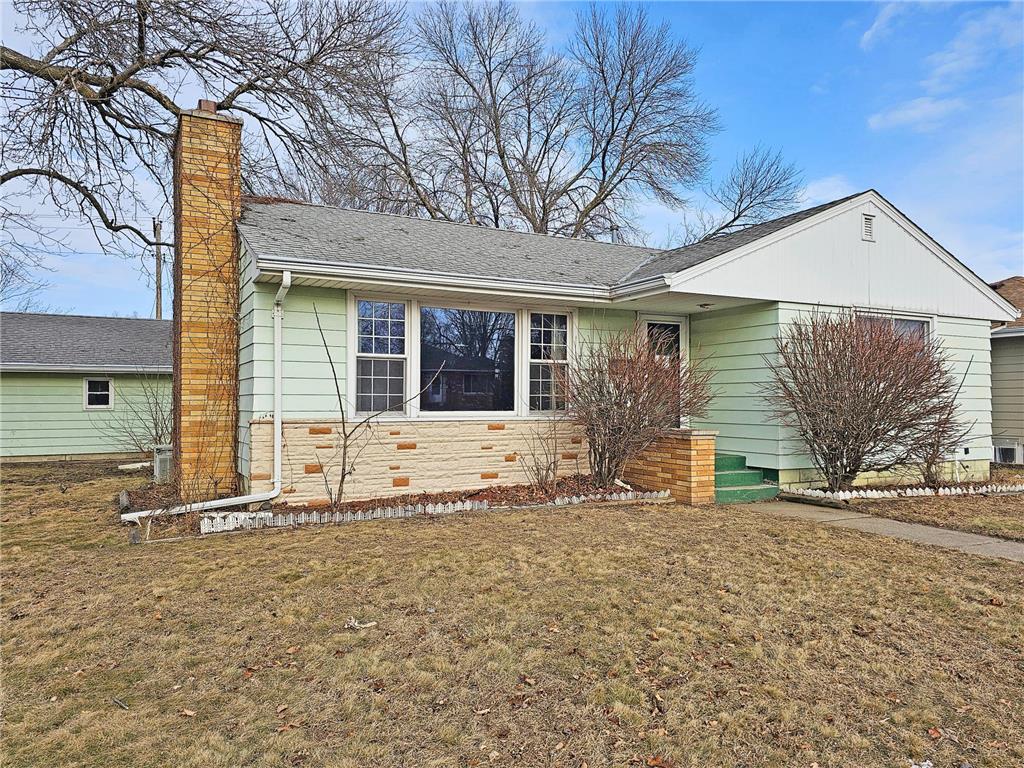 103 Poplar Street E South Saint Paul MN 55075 6658359 image1