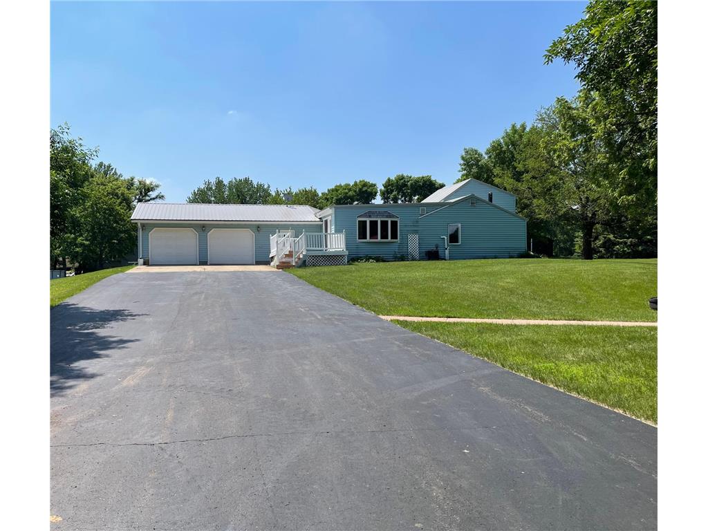 103 Railroad Drive Minneota MN 56264 6381628 image1
