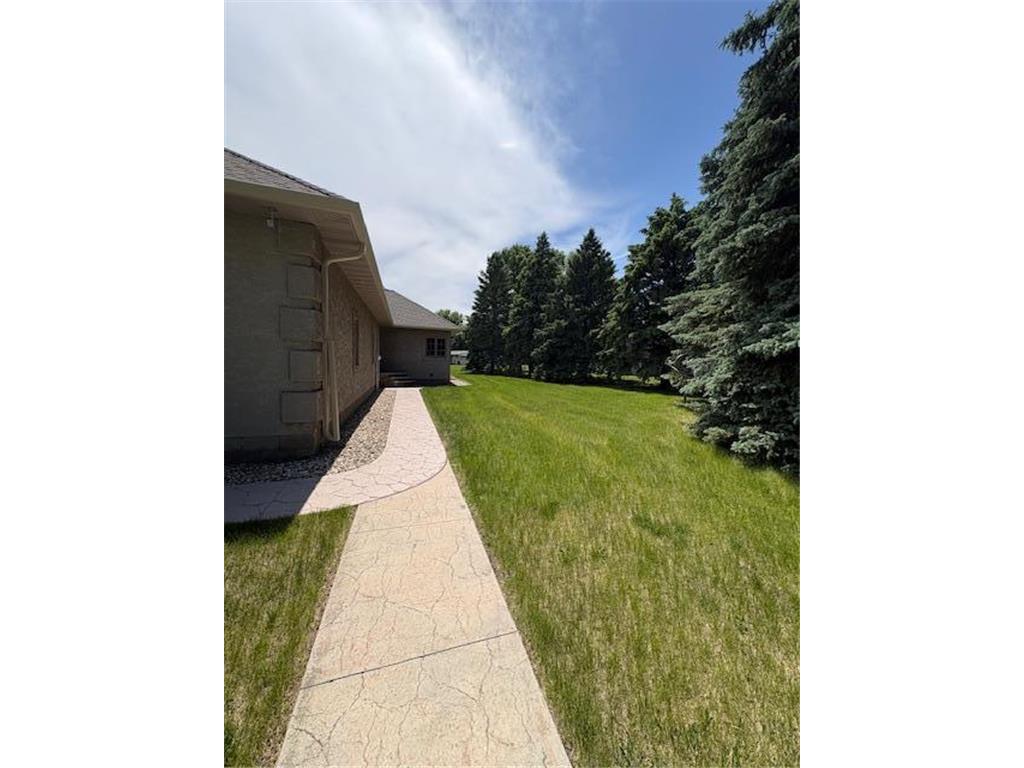 103 S 20th Street Montevideo MN 56265 7085581 image46