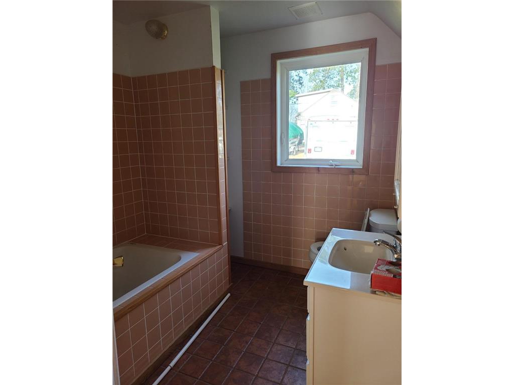 103 SW 4th Street Grand Rapids MN 55744 6720237 image15