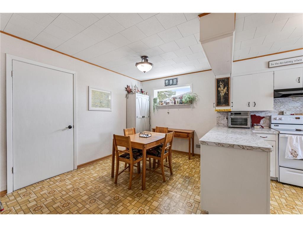 103 South Street W Caledonia MN 55921 7055308 image13