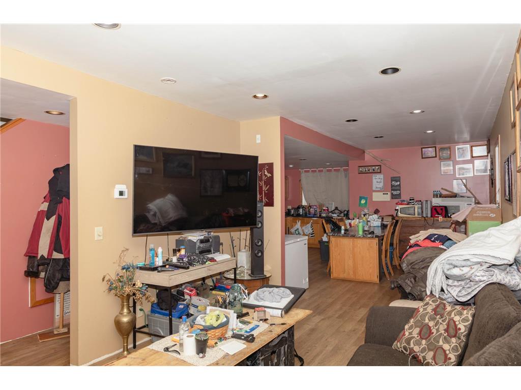 103 W 3rd Avenue N Aurora MN 55705 7061948 image4