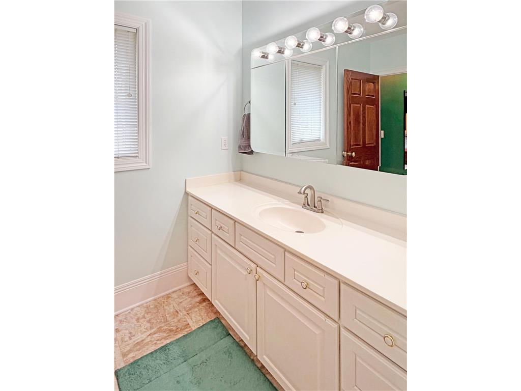 103 Whitney Circle Marshall MN 56258 7069198 image34
