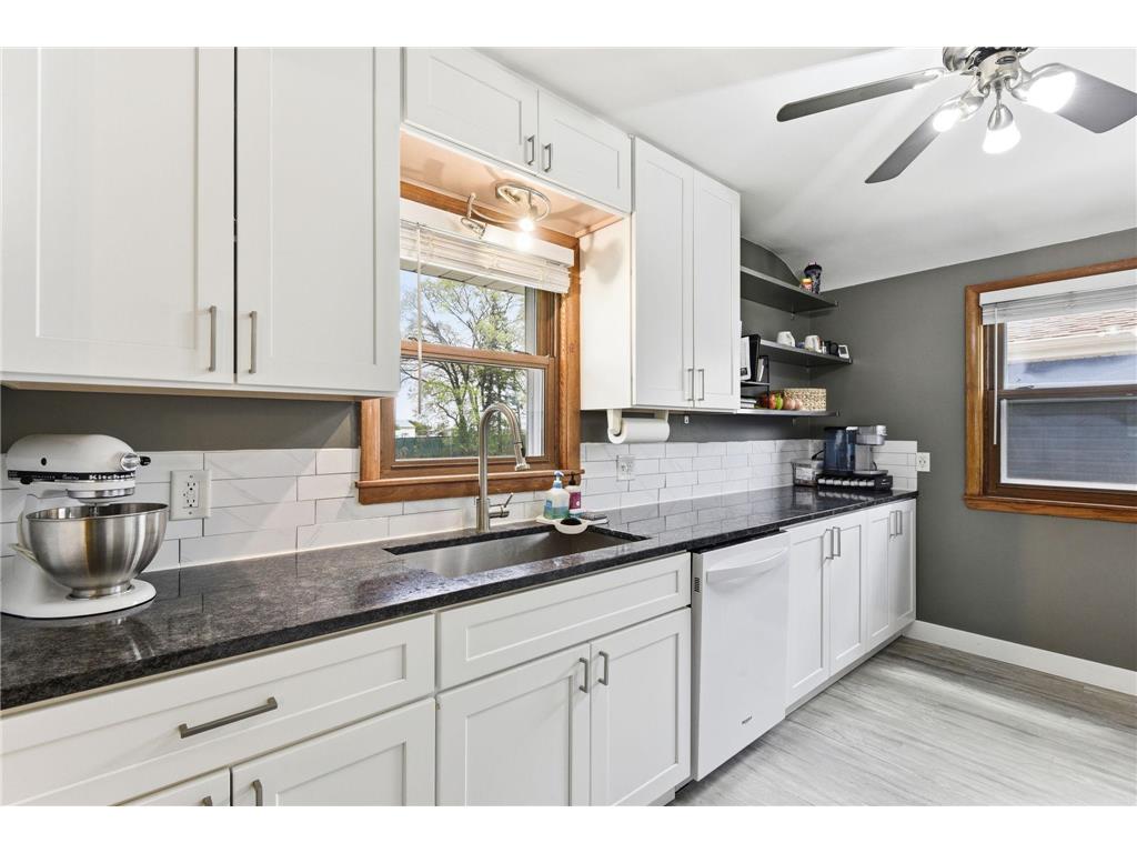 1030 Kenneth Street Eagan MN 55121 7068950 image10