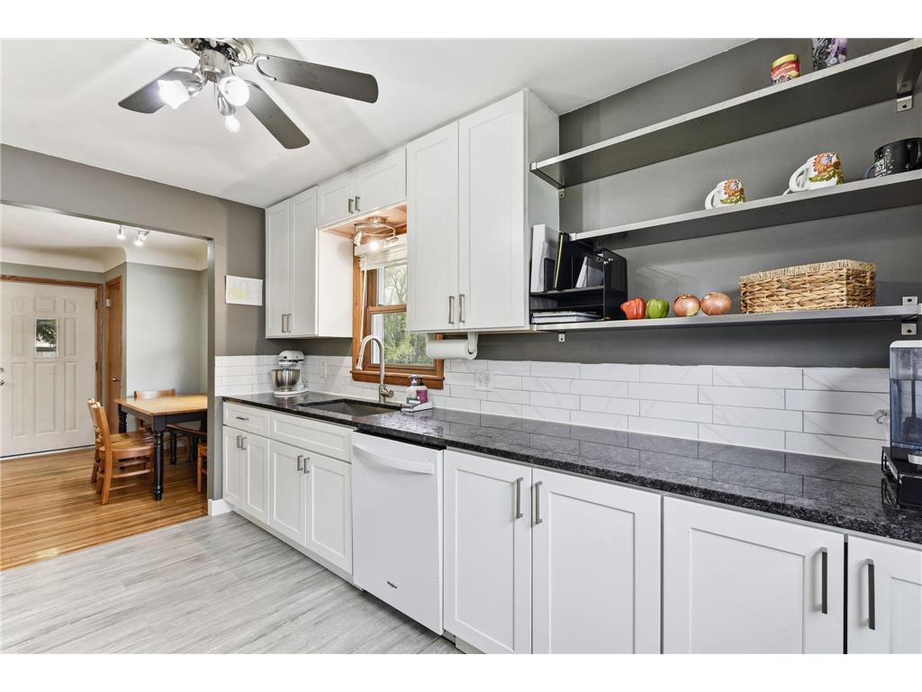1030 Kenneth Street Eagan MN 55121 7068950 image13